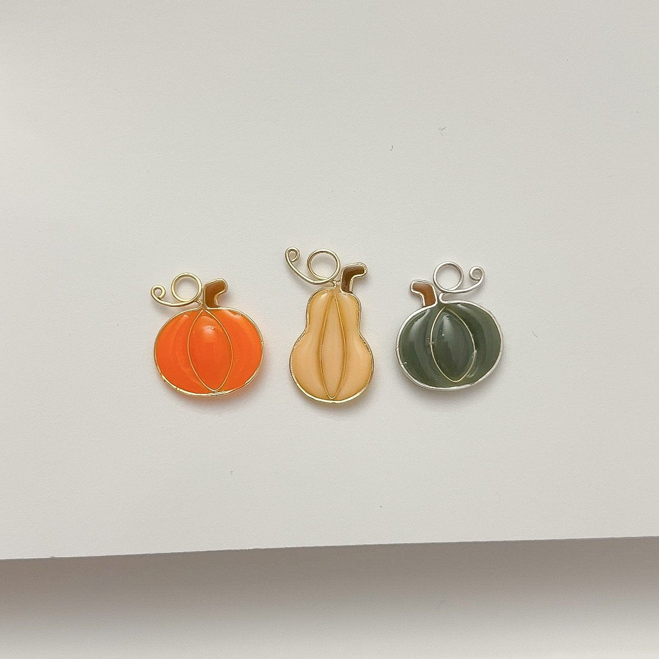 PREORDER | PUMPKIN & SQUASH MINI STUDS